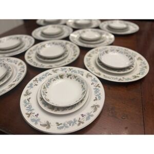Vintage Fine China of Japan 6701 Grape Vine Platinum 30 Pc Dinnerware Set For 10
